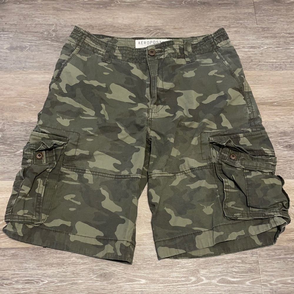 Aeropostale Green Camo Cargo Shorts EUC
